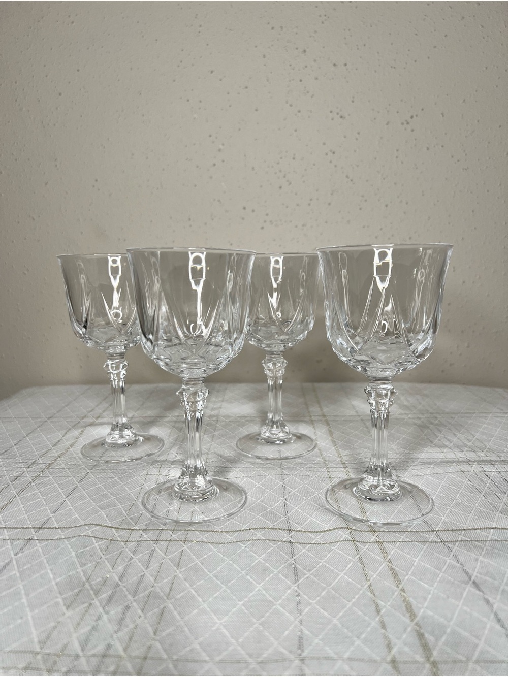 Cristal D'Arques Auteuil 6" Wine Glasses Set of 4 Crystal Clear Cut Stemware